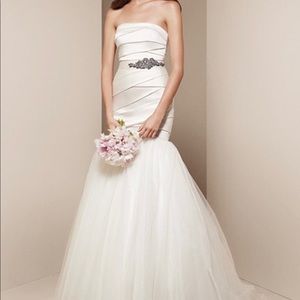 Wedding Dress - Never Worn nor Altered